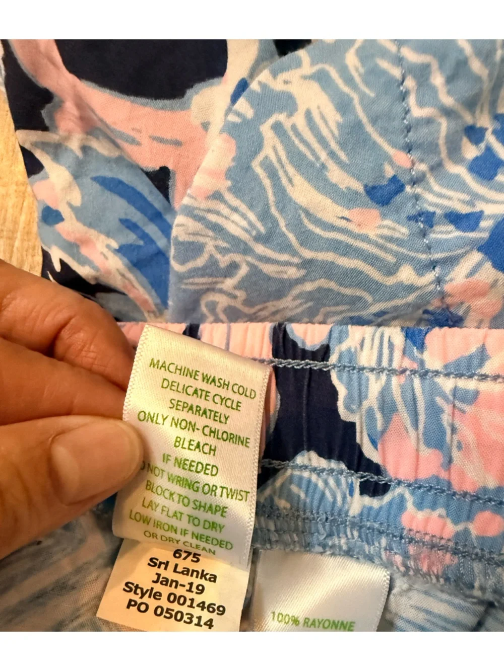 Lilly Pulitzer Katia Shorts Large - Picture 4 of 8